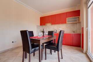 Апартаменты Art Gallery Apartment Тиват Апартаменты с видом на море-6